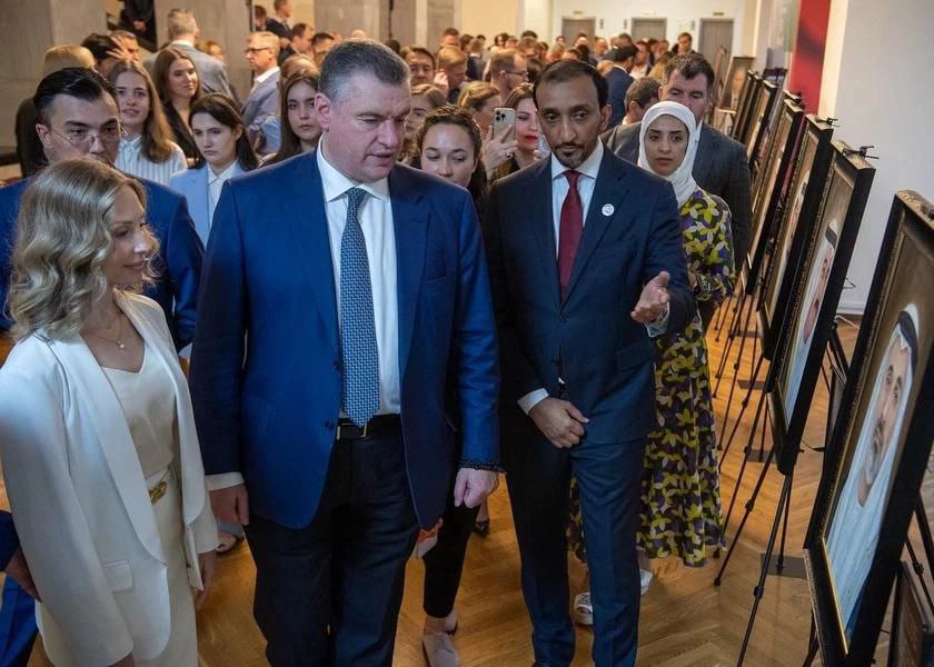 В Госдуме открылась выставка портретов политических лидеров