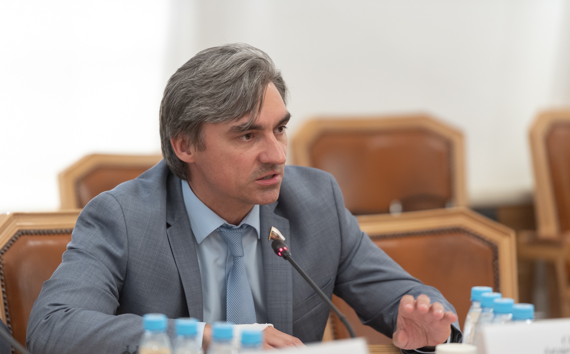 Андрей Свинцов рассказал, как депутатам бороться с «наливайками»