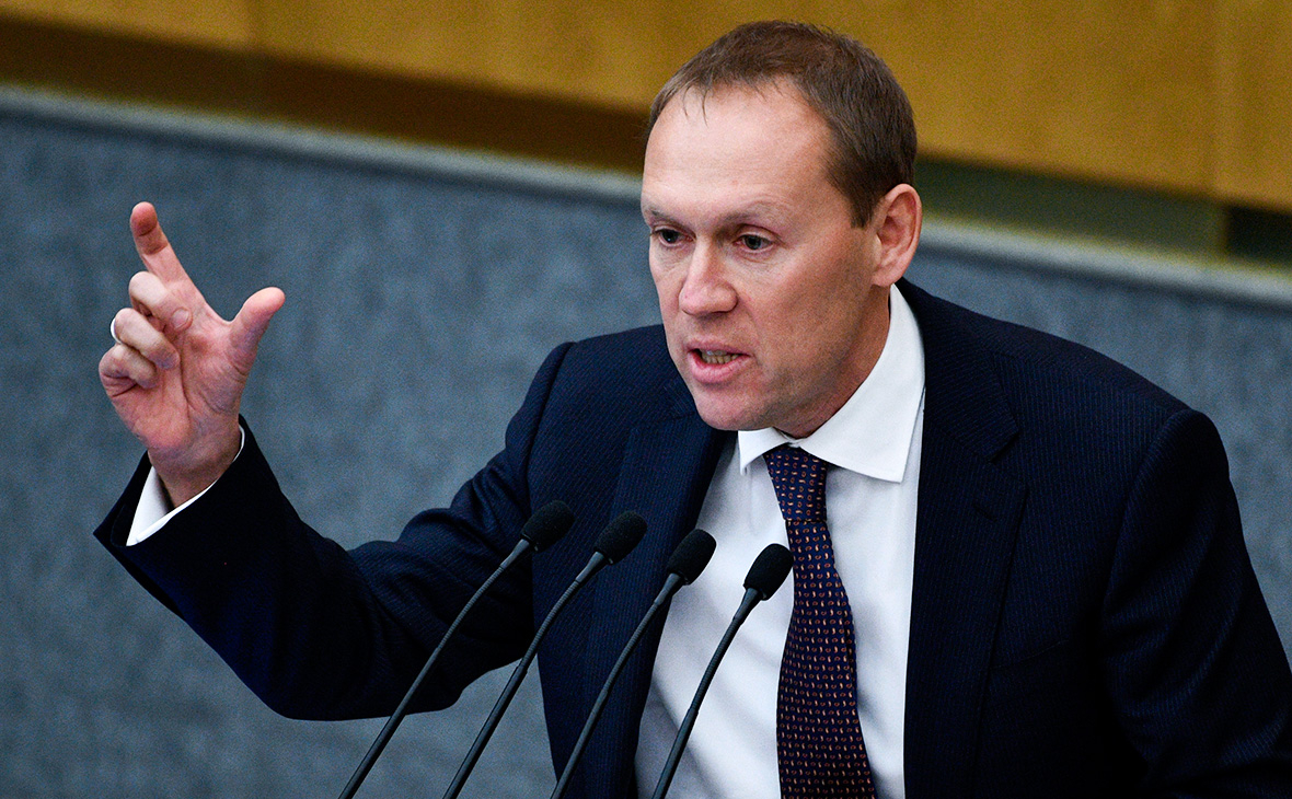 «Манипуляторы историей»: Андрей Луговой разоблачил мифы о советском прошлом